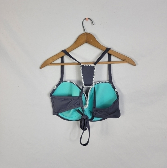 Women's 38D shade and shore bikini top - Picture 4 of 5